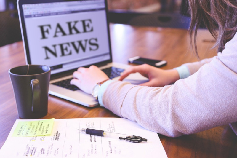 Młodzi naukowcy UG – dezinformacja i problem fake newsów